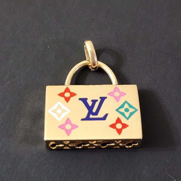 Jewelry - Pendant bag multi color design 18k gold